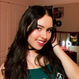 Meet your Posher, Abigail